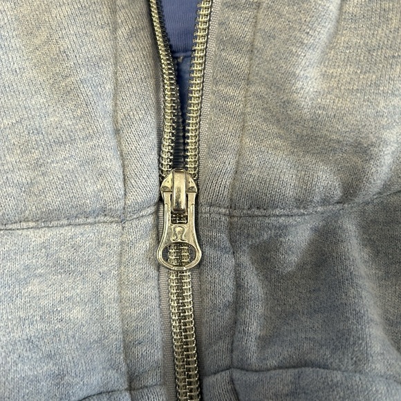 Lululemon light blue scuba hoodie sz 4 - Picture 7 of 7